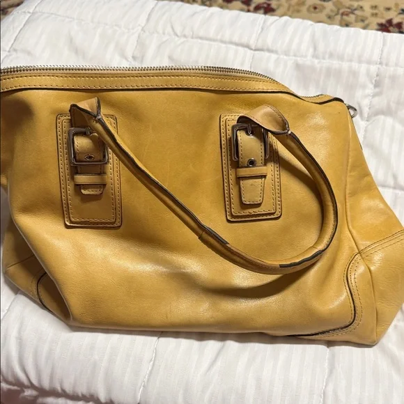 Coach Camel Leather Bag with Cream Scarf - Picture 3 of 13